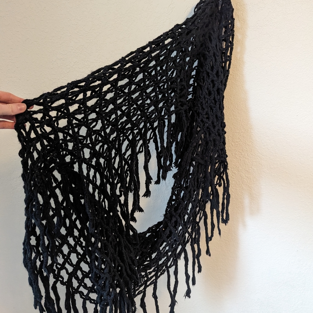 Chunky Black Webbed Infinity Scarf